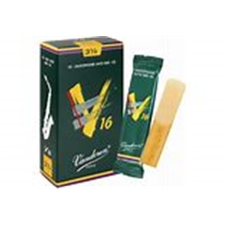 Vandoren SR7035_39073 VAND V16 A/SAX REED#3-1/2 10BX